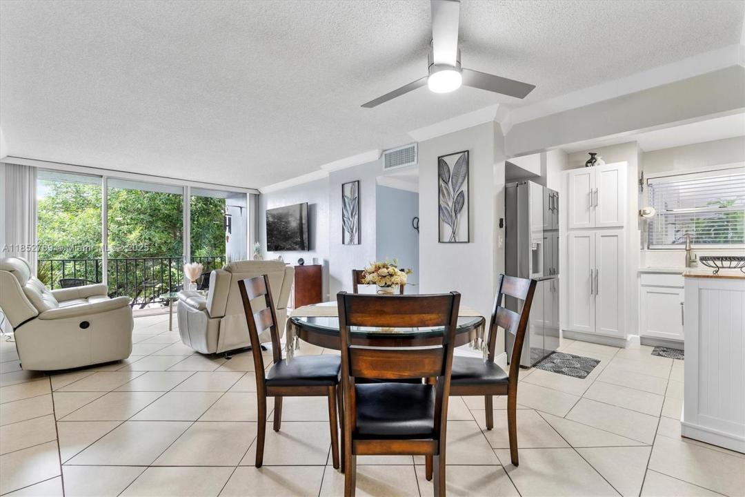 8841 W Flagler St 212, Miami, פלורידה 33174, ארצות הברית של אמריקה