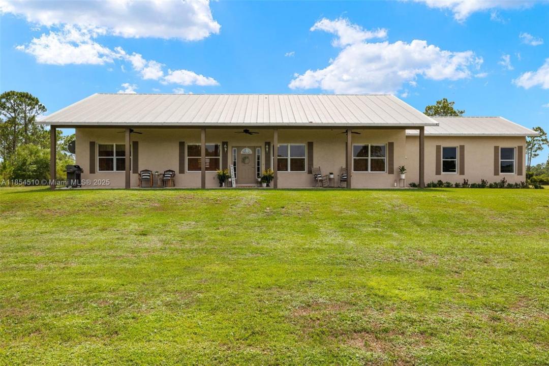 99 TRADER RD, La Belle, 佛罗里达州 33935, 美国