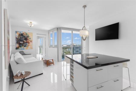 92 SW 3rd St 4206, Miami, Florida 33130, USA