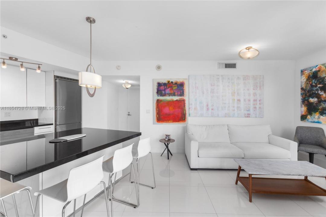 92 SW 3rd St 4206, Miami, Florida 33130