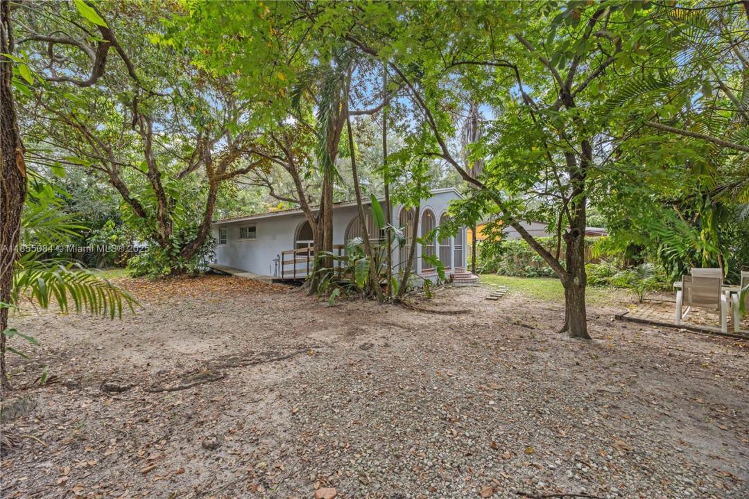 7041 SW 63rd Ct, South Miami, Florida 33143