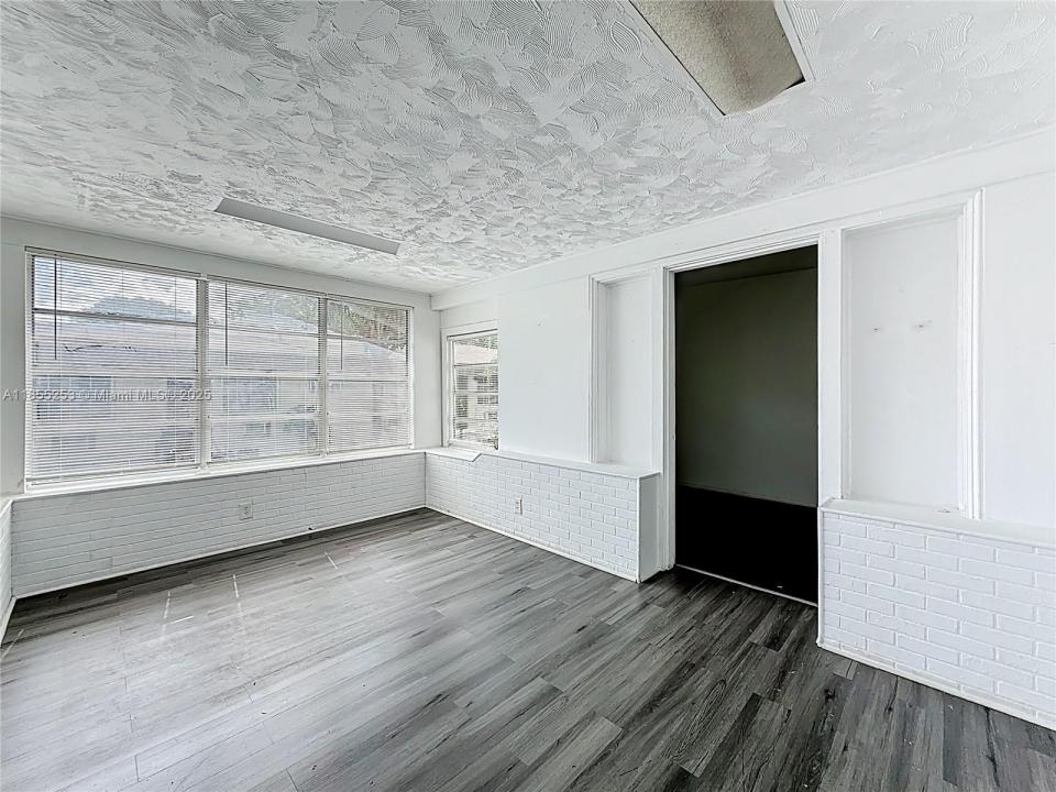 796 NE 85th St, Miami, 佛罗里达州 33138, 美国