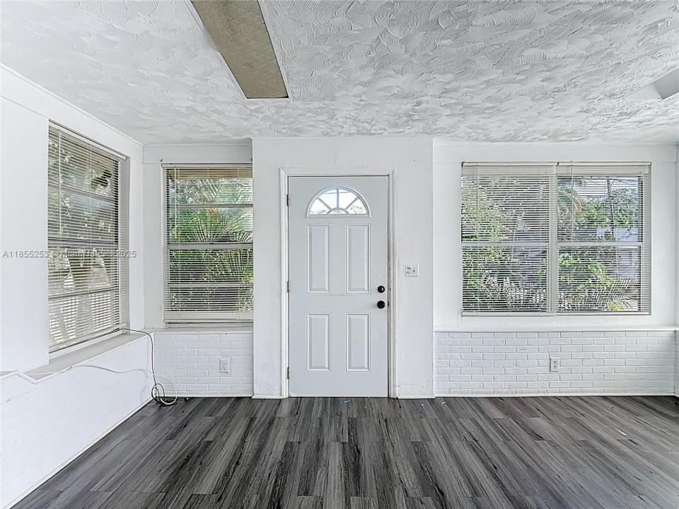 796 NE 85th St, Miami, 佛罗里达州 33138, 美国