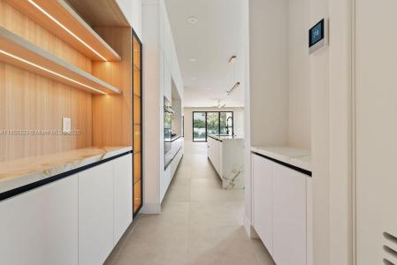 808 NE 17th Ter, Fort Lauderdale, Florida 33304, USA