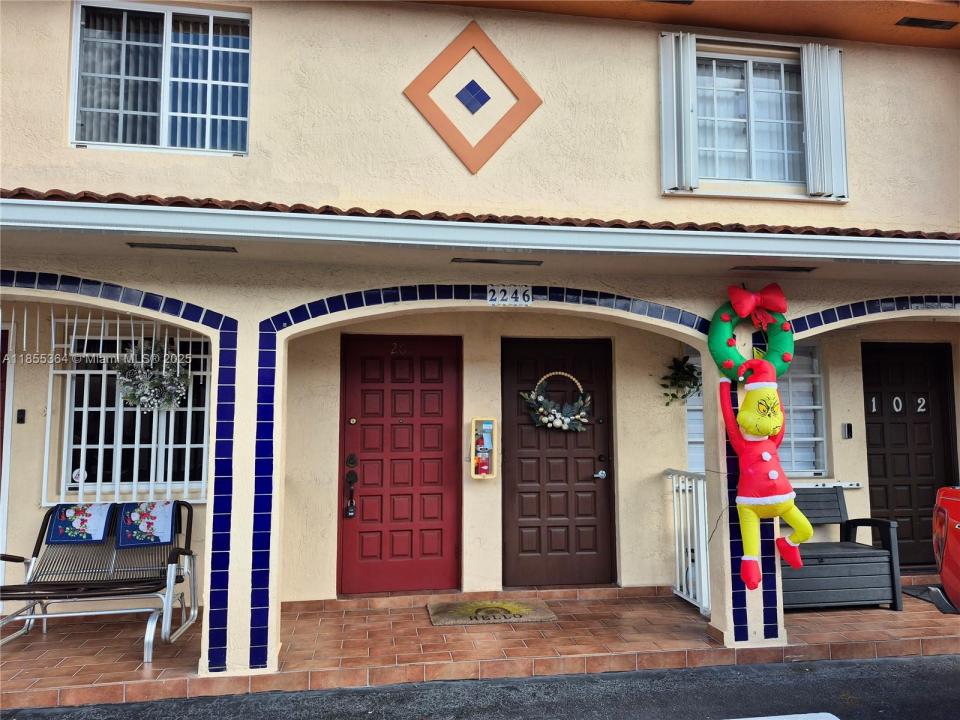 2246 W 74th St 201-10, Hialeah, فلوريدا 33016, الولايات المتحدة