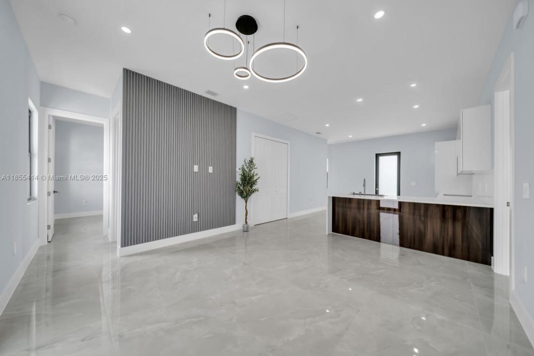 939 COMMODORE ST, Lehigh Acres, Florida 33974, Stati Uniti