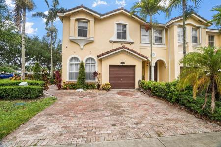 15030 SW 9th Ter, Miami, Florida 33194, USA