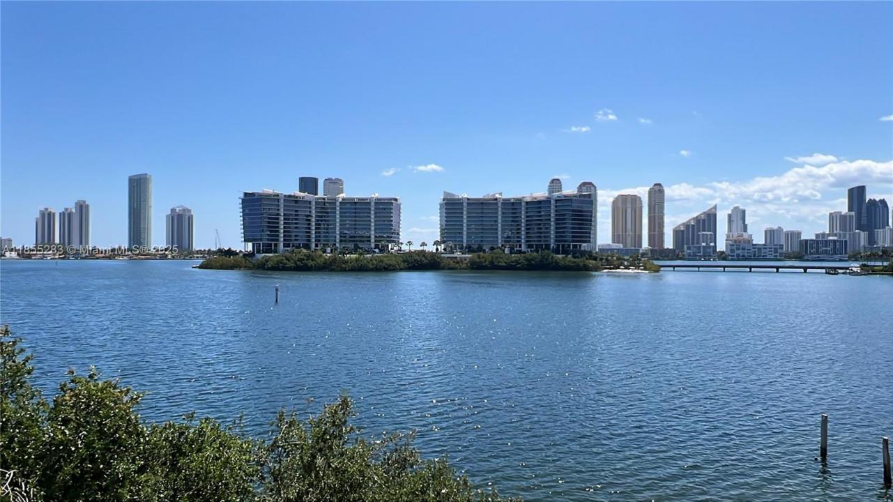3255 NE 184th St 12407, Aventura, Flórida 33160, Estados Unidos