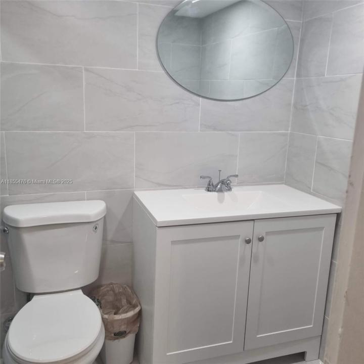 26 Diplomat Pkwy 2325, Hallandale Beach, Florida 33009, Stati Uniti