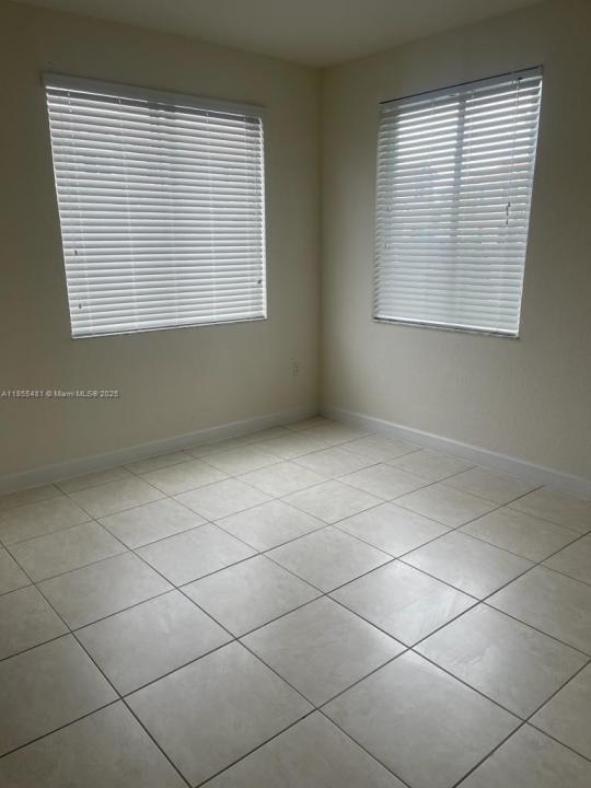 1021 SE 23rd Ave 1, Homestead, Floride 33035, États-Unis