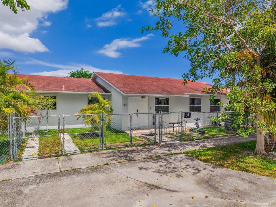 97 NW 47th Ct, Miami, 佛羅里達州 33126, 美國