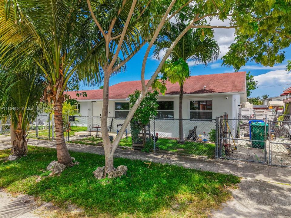 97 NW 47th Ct, Miami, 佛羅里達州 33126, 美國