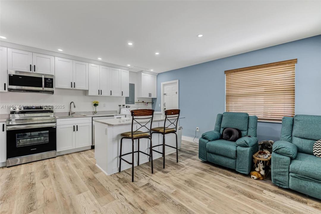 97 NW 47th Ct, Miami, 佛羅里達州 33126, 美國