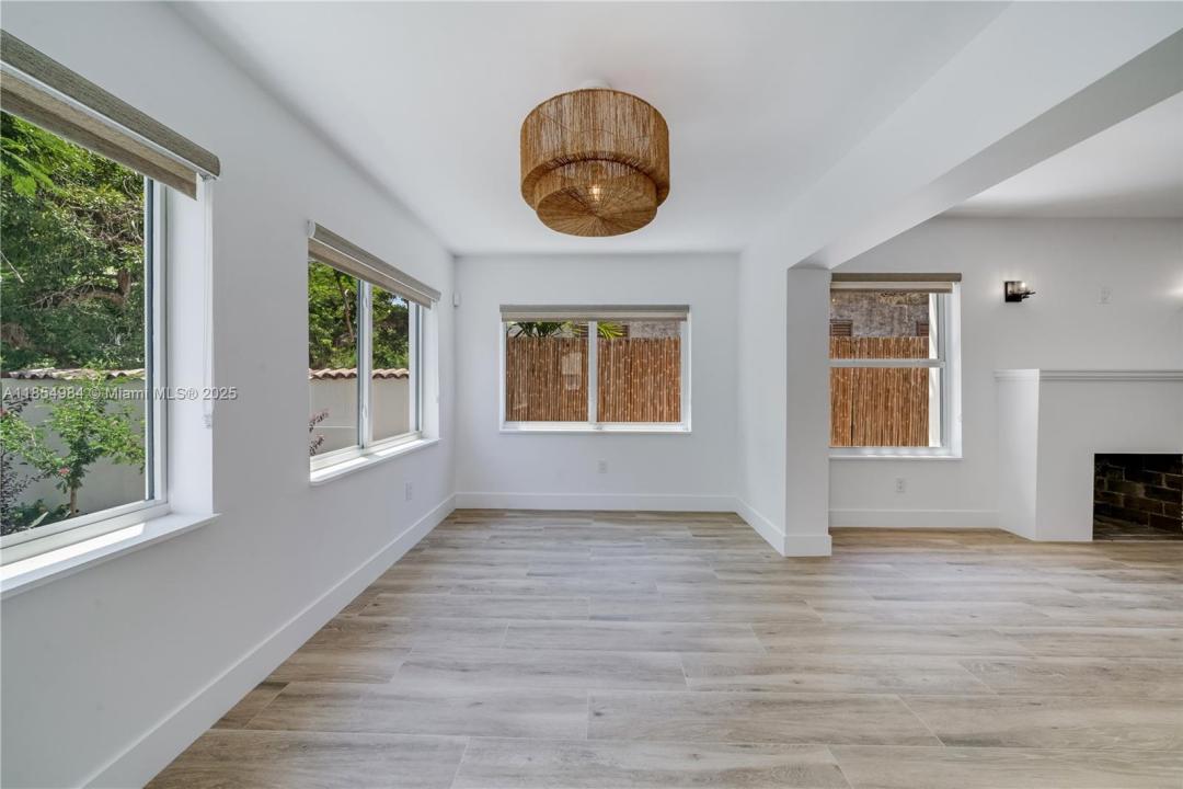 169 NE 48, Miami, Florida 33137