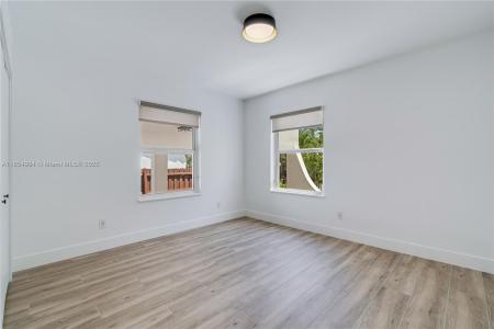 169 NE 48, Miami, Florida 33137, USA