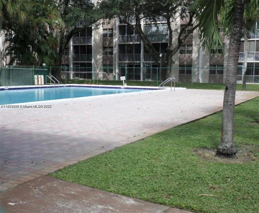 1100 NW 87th Ave 104, Coral Springs, Florida 33071, Amerika Birleşik Devletleri