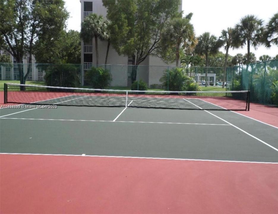 1100 NW 87th Ave 104, Coral Springs, Florida 33071, Amerika Birleşik Devletleri