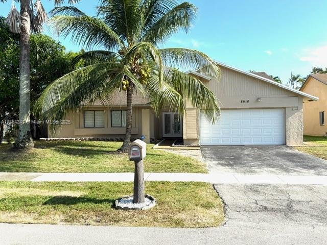 8510 NW 46th Ct, Lauderhill, Flórida 33351, Estados Unidos