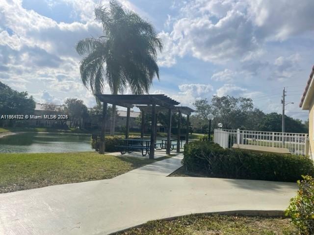 565 Vista Isles Dr 2011, Sunrise, Florida 33325, Amerika Birleşik Devletleri