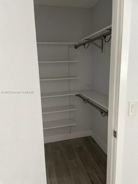 565 Vista Isles Dr 2011, Sunrise, Florida 33325, Amerika Birleşik Devletleri