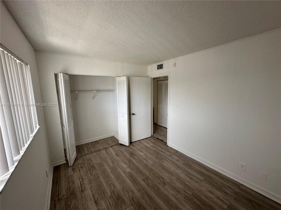 8540 N Sherman Cir 302, Miramar, Floride 33025, États-Unis