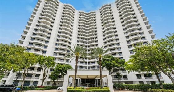 3300 NE 192nd St 214, Aventura, Florida 33180, USA
