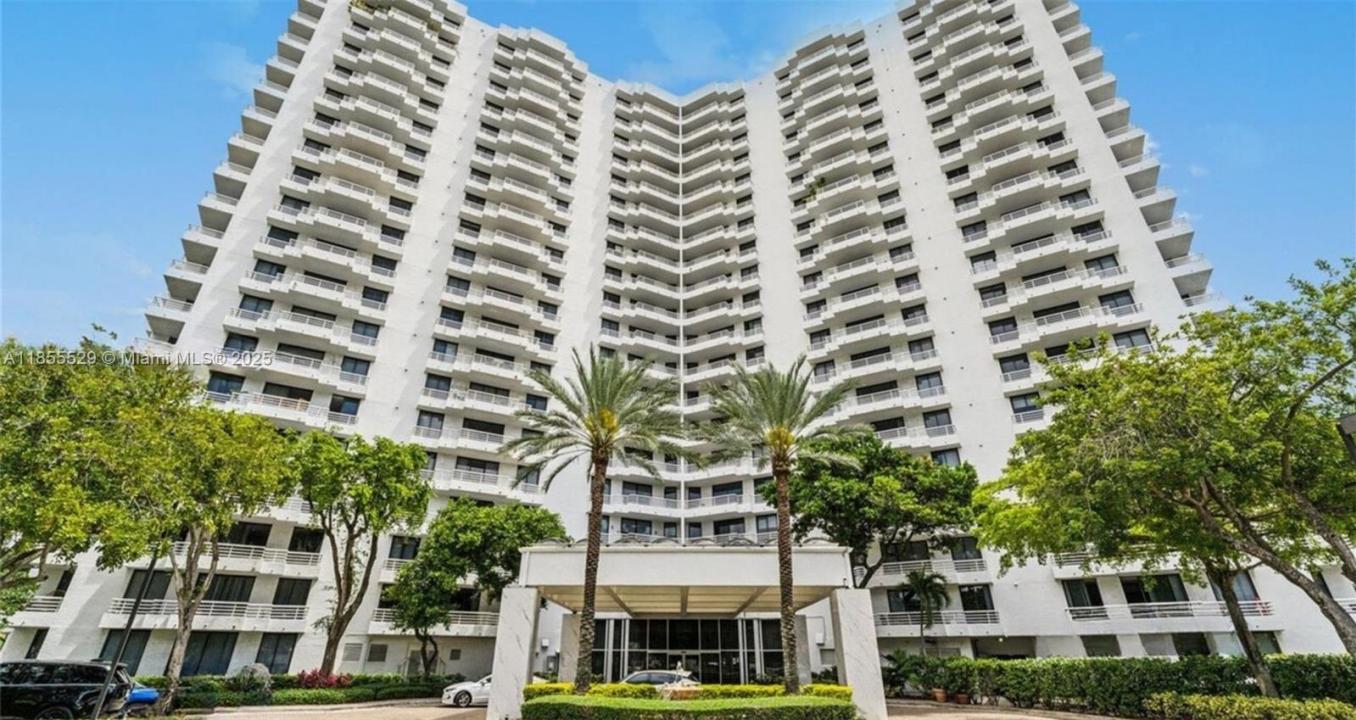 3300 NE 192nd St 214, Aventura, Florida 33180, USA