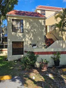 13063 SW 88th Ter S 201-B, Miami, Florida 33186, USA