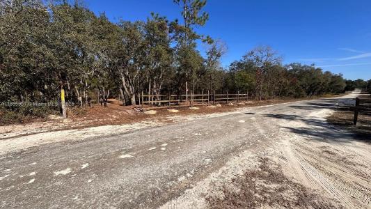 34349 Manuel St, Other City - In The State Of Florida, Florida 33597, USA