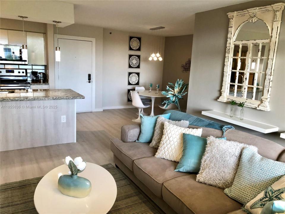 19999 E Country Club Dr 1405, Aventura, Florida 33180