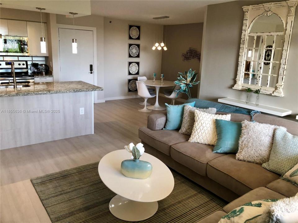 19999 E Country Club Dr 1405, Aventura, Florida 33180