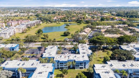 3180 Holiday Springs Blvd 5-112, Margate, Florida 33063, USA