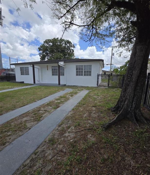 3242 NW 87th Ter, Miami, Floride 33147, États-Unis