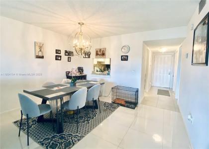 140 Lake Nancy Ln 112, West Palm Beach, Florida 33411, USA