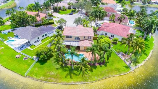2340 NW 186th Ave, Pembroke Pines, Florida 33029, USA