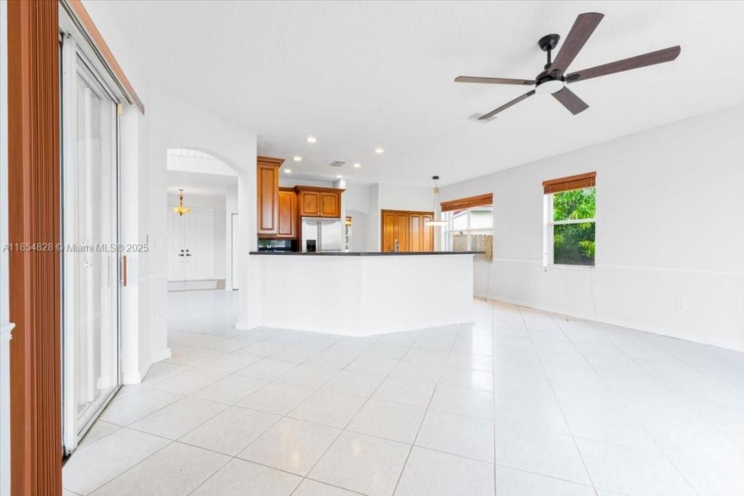 2340 NW 186th Ave, Pembroke Pines, Floride 33029, États-Unis