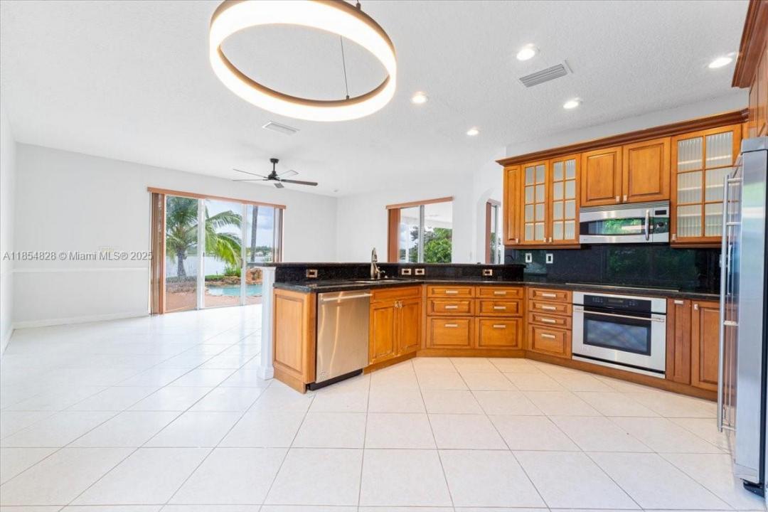 2340 NW 186th Ave, Pembroke Pines, Floride 33029, États-Unis
