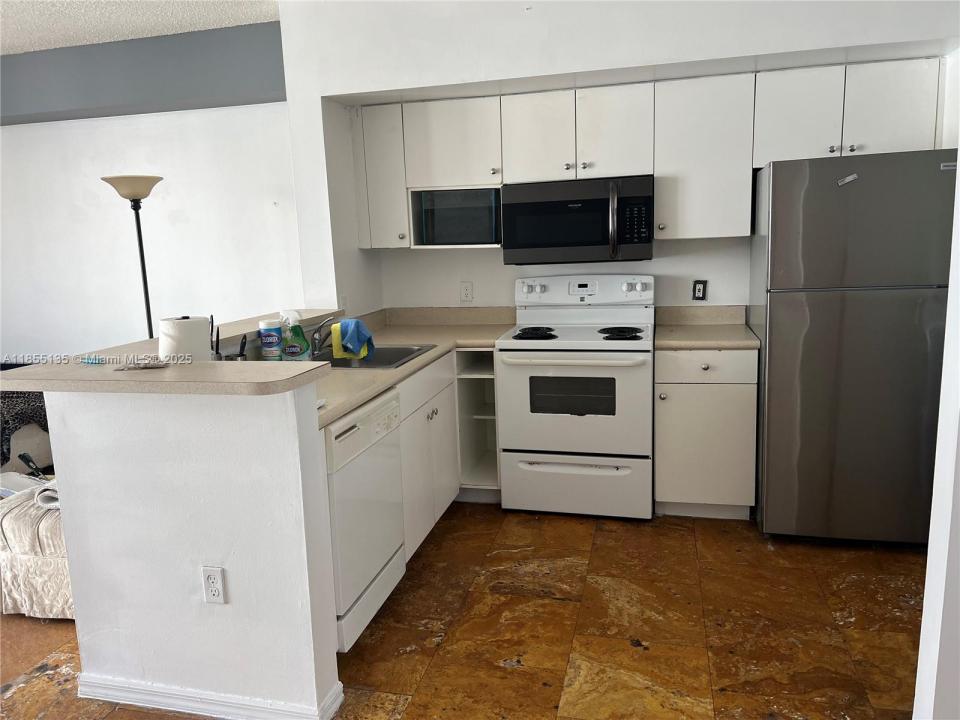 5077 NW 7th St PH 4 (1604), Miami, 플로리다 33126, 미국