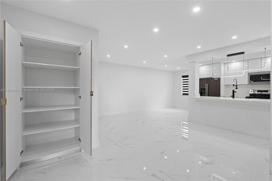 6206 SW 136th Ct A101, Miami, 佛罗里达州 33183, 美国