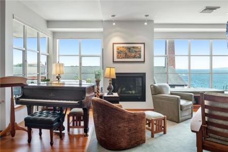 345 Thames Street 407 N, Bristol, Rhode Island 02809, HOA KỲ