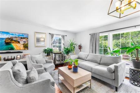1375 Louisquissett Pike, North Providence, Rhode Island 02904, États-Unis