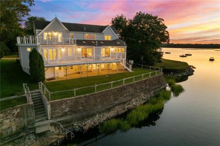 99 Boyce Avenue, Barrington, Rhode Island 02806, HOA KỲ