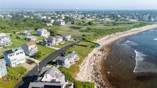 10 Calef Avenue, Narragansett, RI 02882, USA