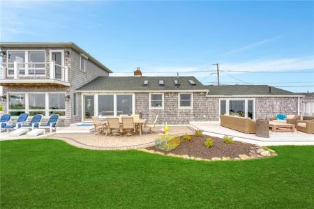 10 Calef Avenue, Narragansett, 罗得岛 02882, 美国