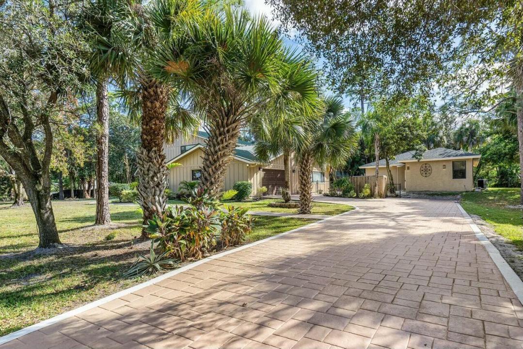 9266 Pinion Drive, Lake Worth, Florida 33467