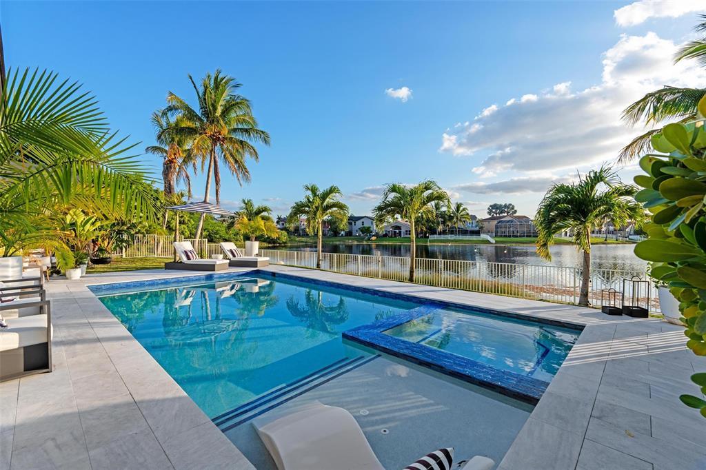 226 SW 180th Ave, Pembroke Pines, Florida 33029