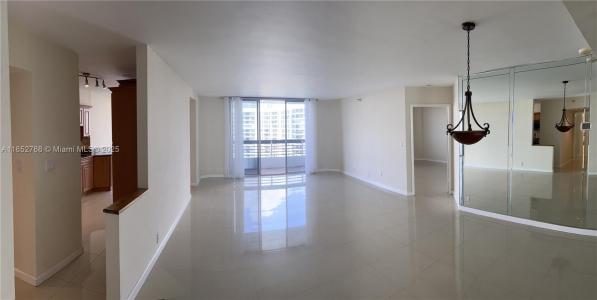19101 NE 36th Ct 1602, Aventura, Florida 33180, USA