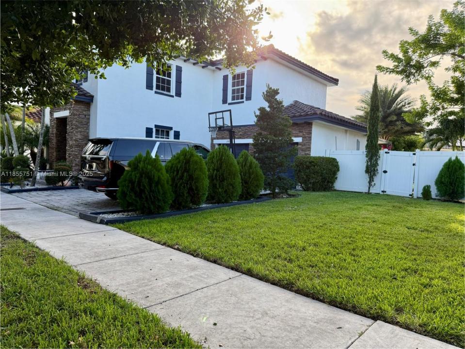 17021 SW 91st Ter, Miami, Florida 33196, Stati Uniti
