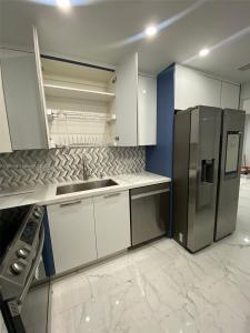 Miami Beach, Florida 33140, USA