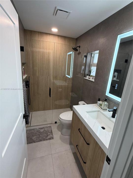 5250 NW 53rd Ave -, Coconut Creek, Florida 33073, USA